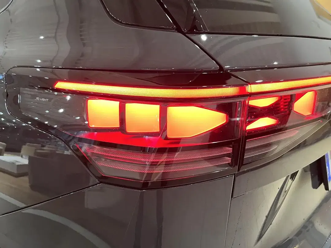 Volkswagen Tayron - Thumbnail 11