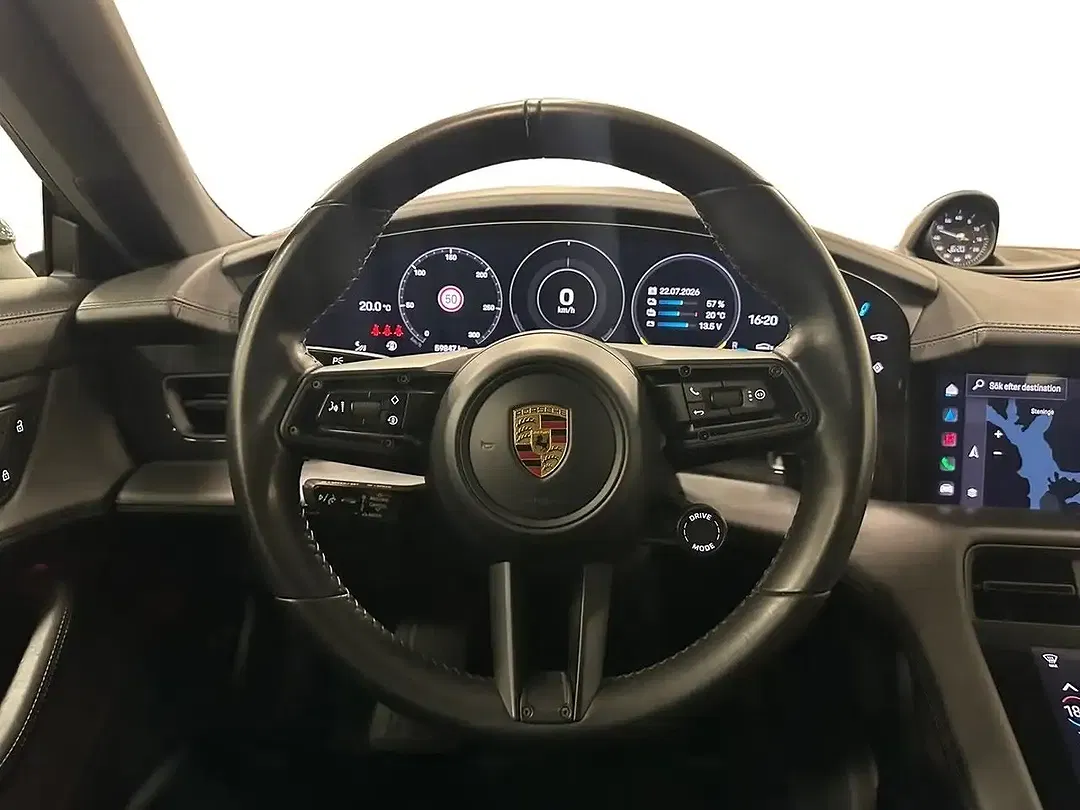 Porsche Taycan - Thumbnail 6