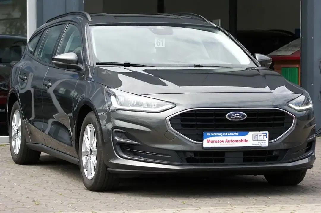 Ford Focus - Thumbnail 2