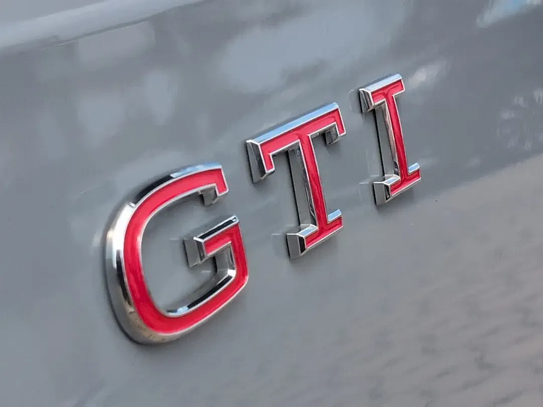 Volkswagen Golf - Thumbnail 12