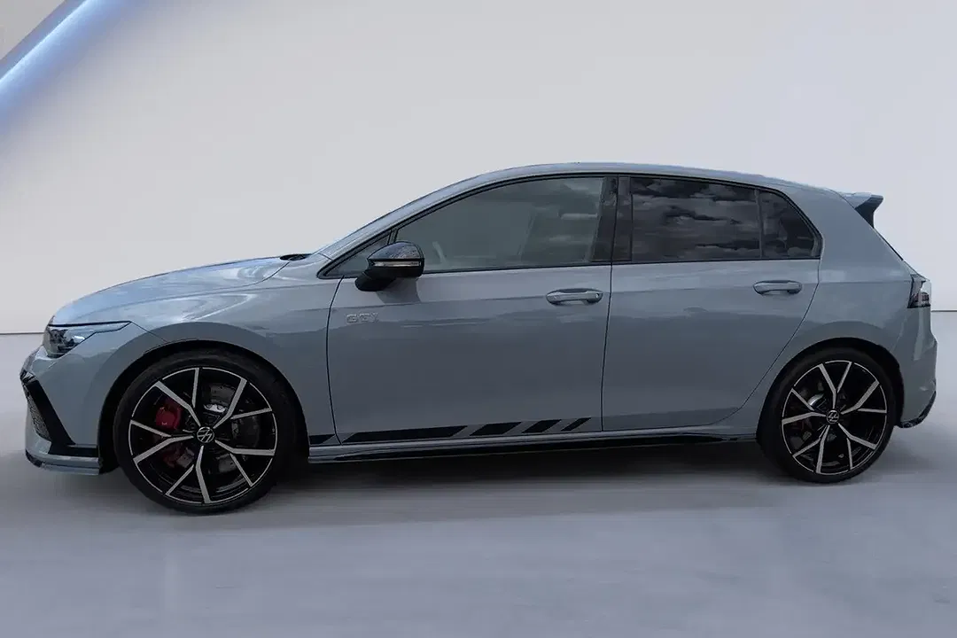 Volkswagen Golf - Thumbnail 3