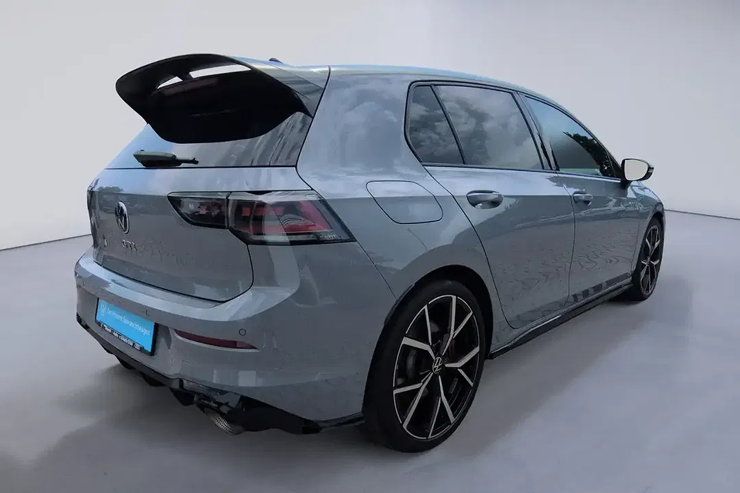 Volkswagen Golf - Thumbnail 6