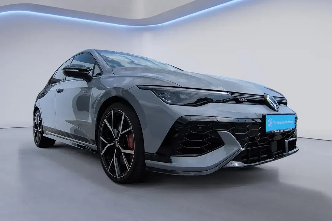 Volkswagen Golf - Thumbnail 8