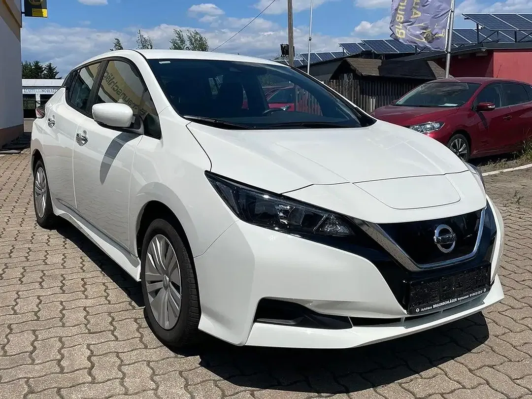 Nissan Leaf - foto 1