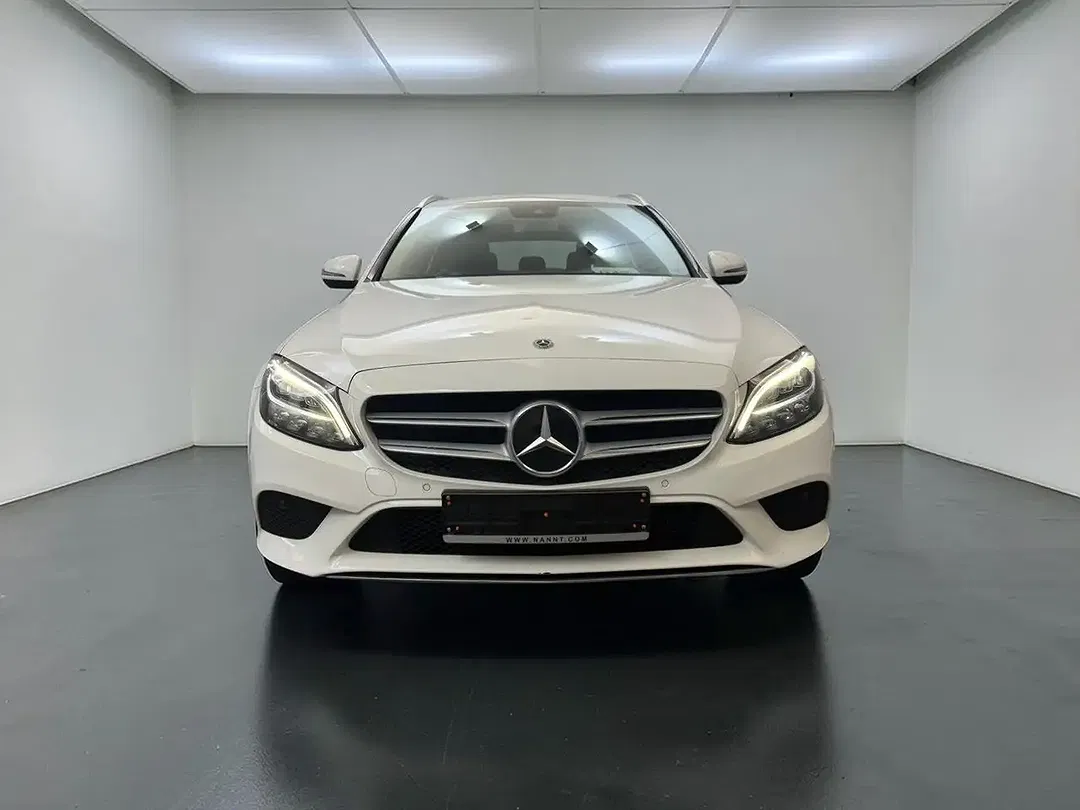 Mercedes-Benz C 180 Avantgarde - foto 2