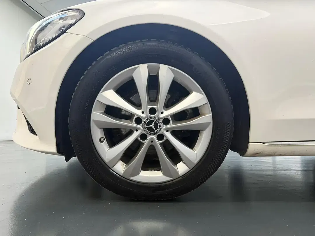 Mercedes-Benz C 180 - Thumbnail 4
