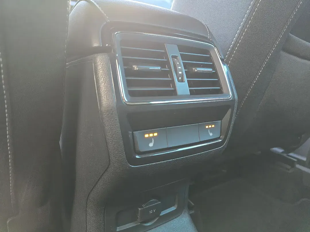 Skoda Karoq 2.0 TDI Sportline - foto 8