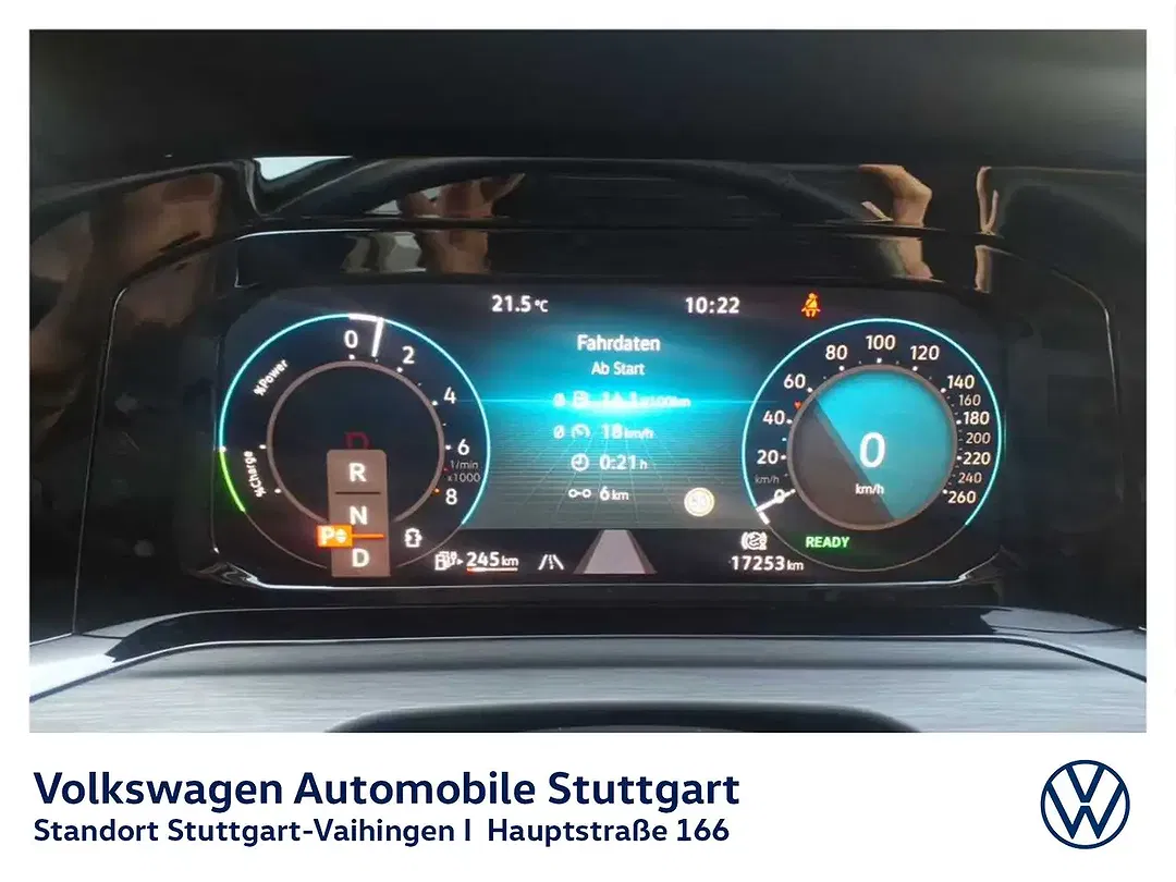 Volkswagen Golf - Thumbnail 2