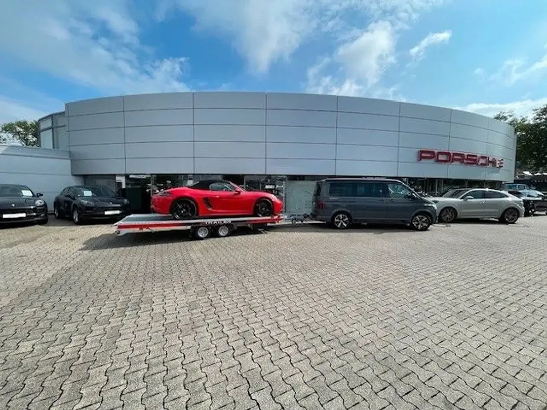 Porsche Boxster - Thumbnail 3