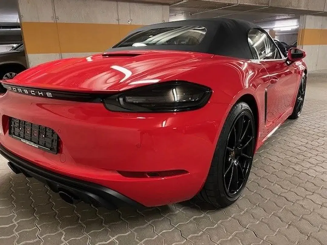 Porsche Boxster - Thumbnail 9