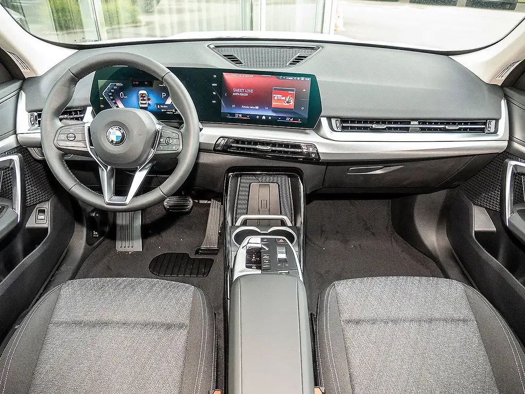 BMW X1 - Thumbnail 5
