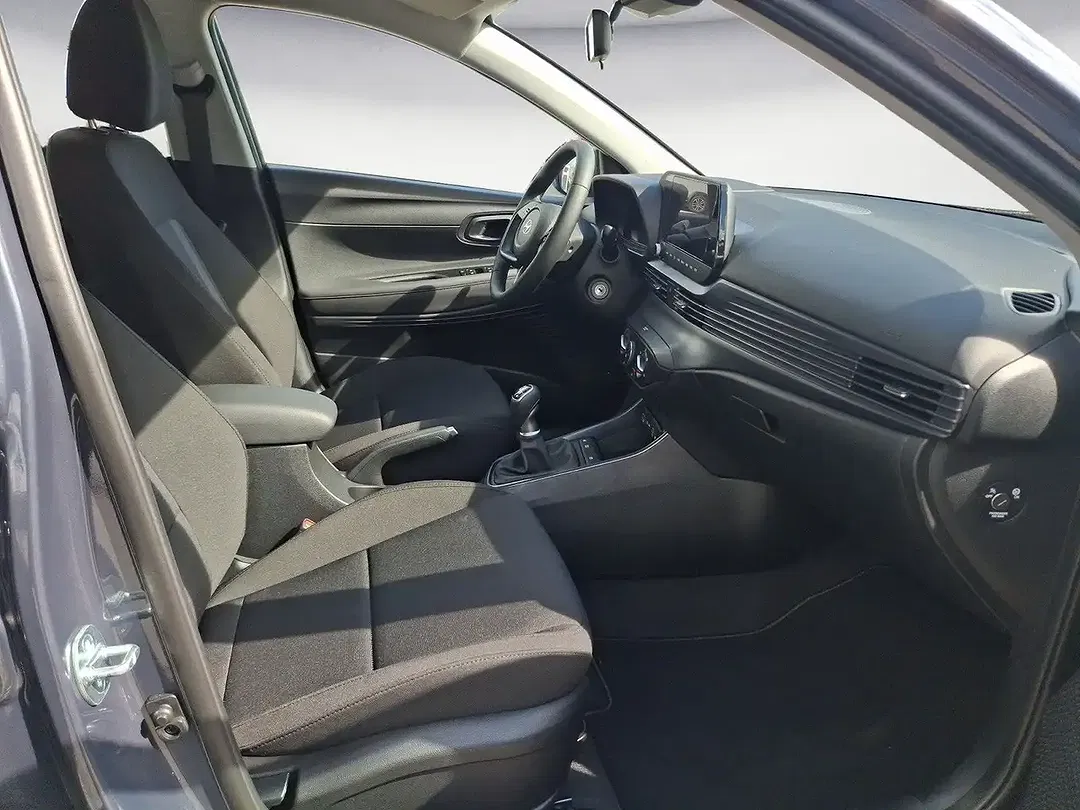 Hyundai i20 - Thumbnail 9