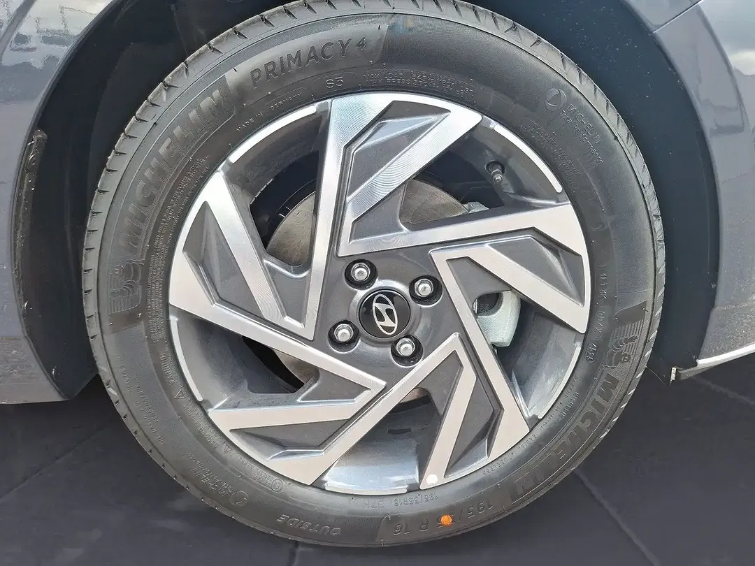 Hyundai i20 - Thumbnail 10