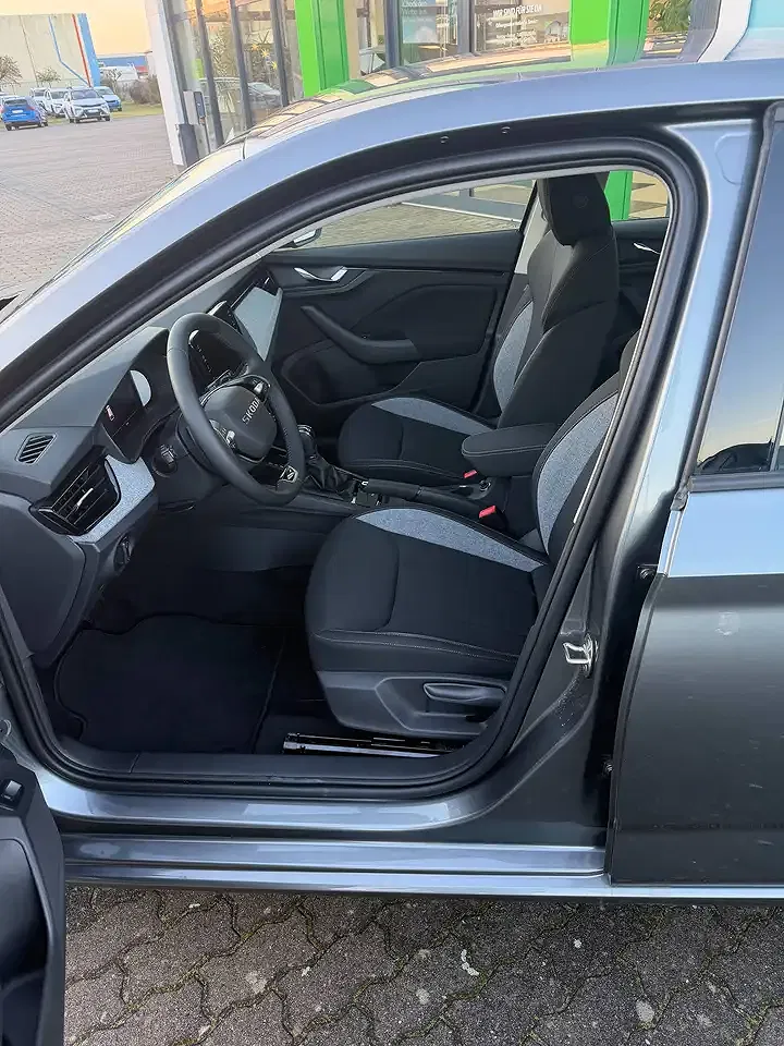 Skoda Scala - Thumbnail 10