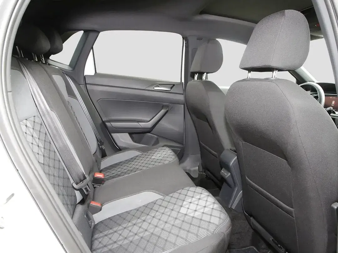Volkswagen Polo - Thumbnail 11