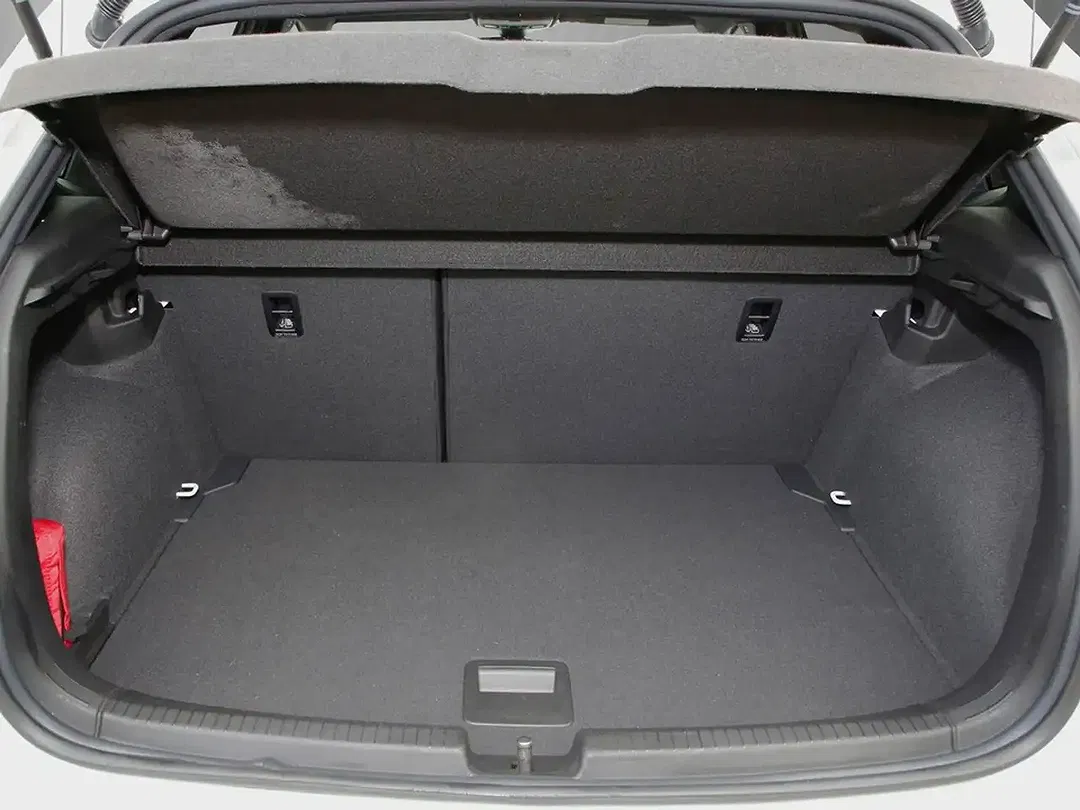 Volkswagen Polo - Thumbnail 7