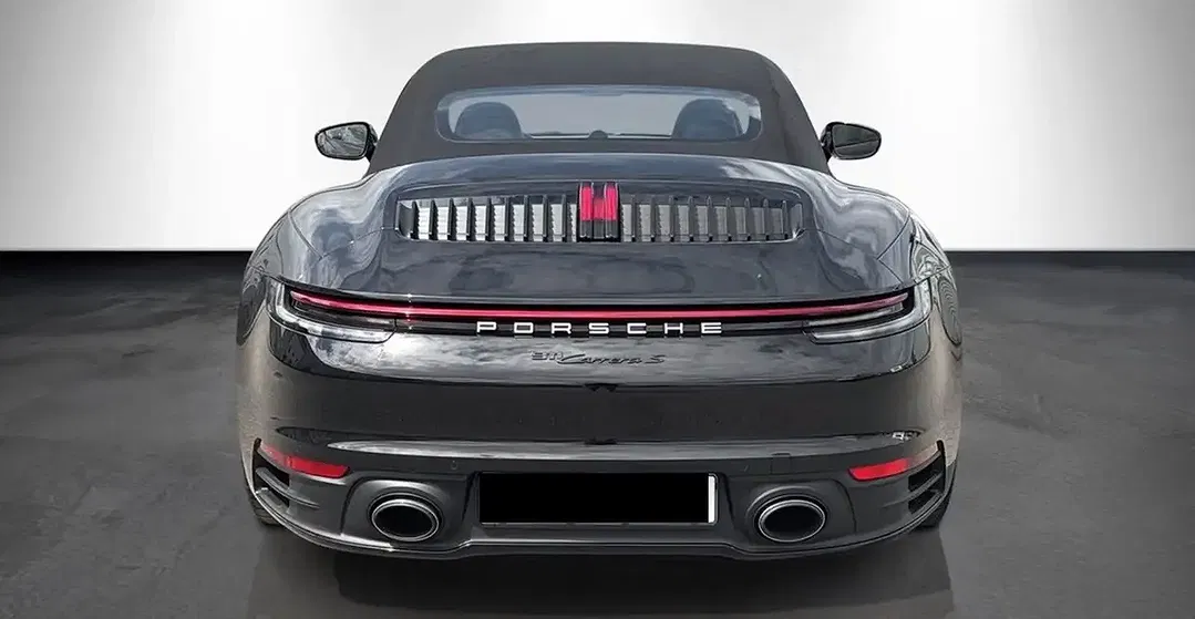Porsche 911 - Thumbnail 5