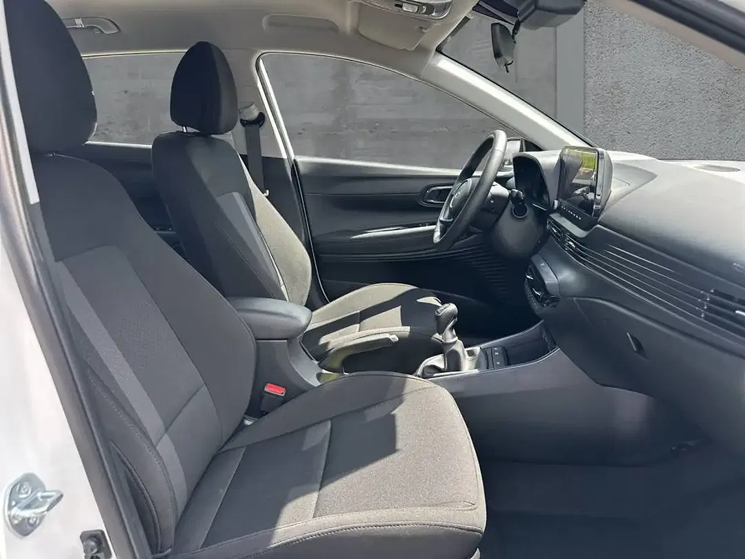 Hyundai i20 - Thumbnail 10