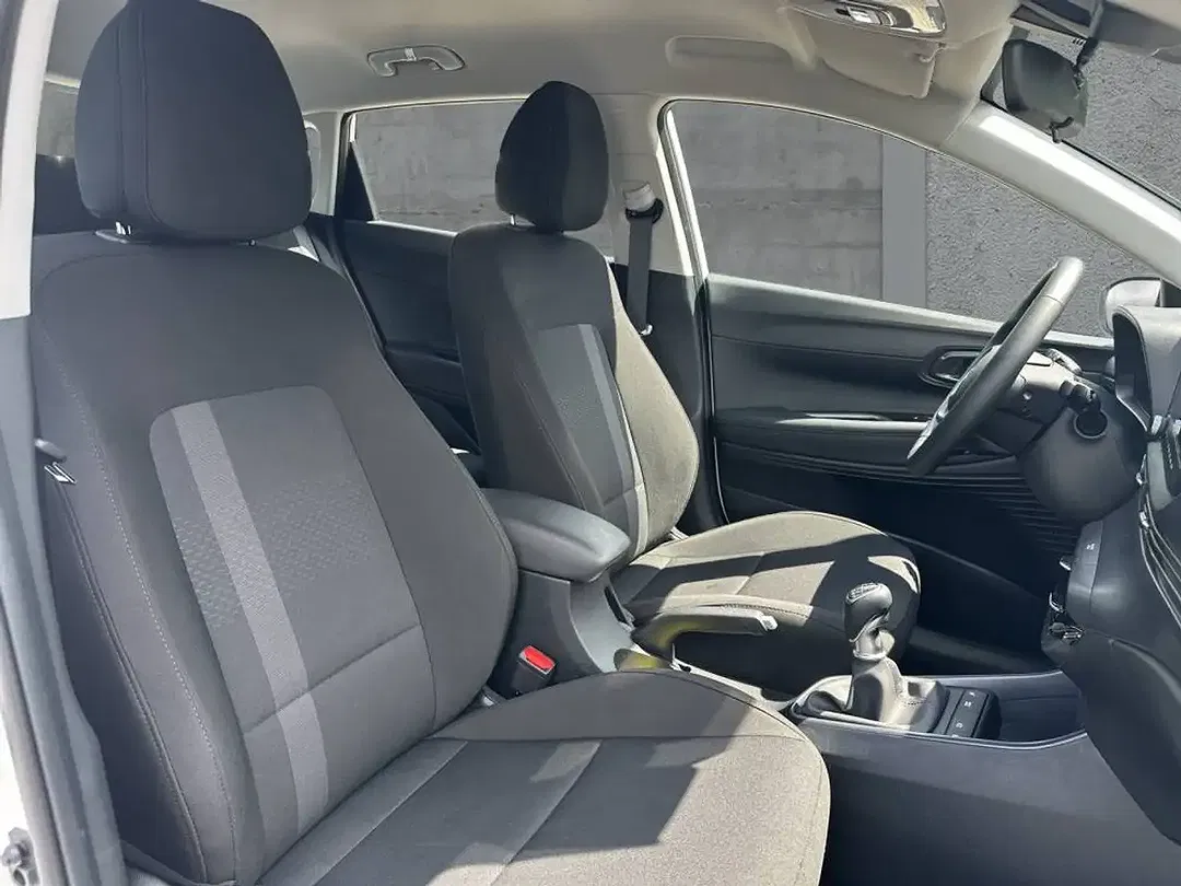 Hyundai i20 - Thumbnail 11