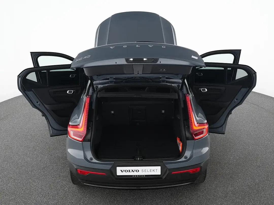 Volvo XC40 - Thumbnail 11