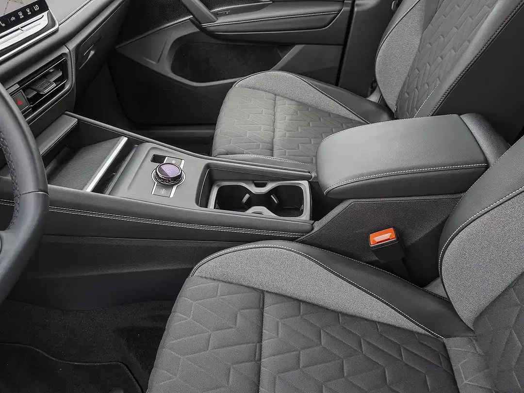 Volkswagen Tiguan - Thumbnail 13