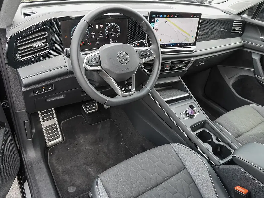 Volkswagen Tiguan - Thumbnail 8