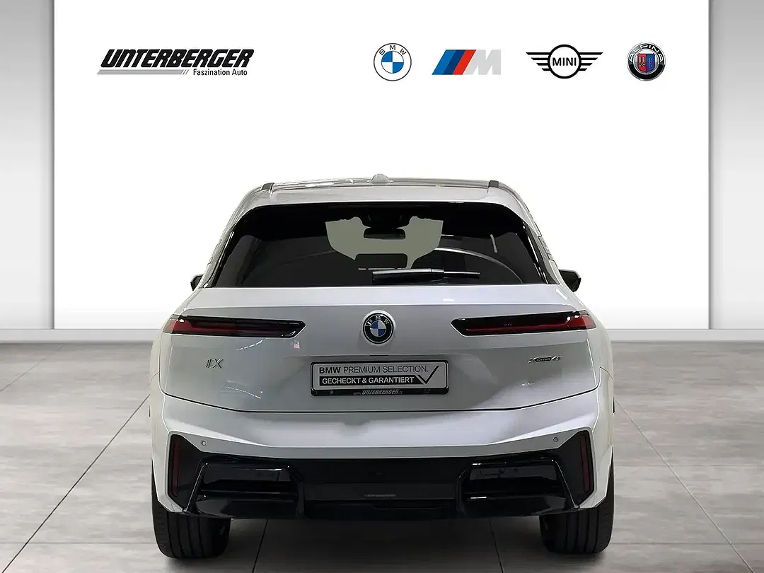 BMW iX - Thumbnail 5