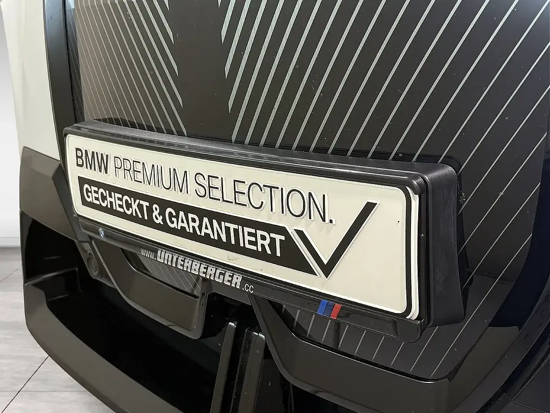BMW iX - Thumbnail 6