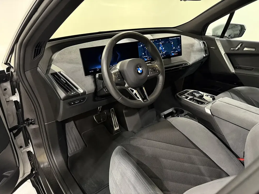 BMW iX - Thumbnail 9