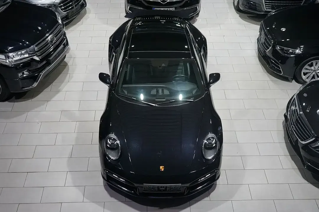Porsche 992 Turbo - foto 2