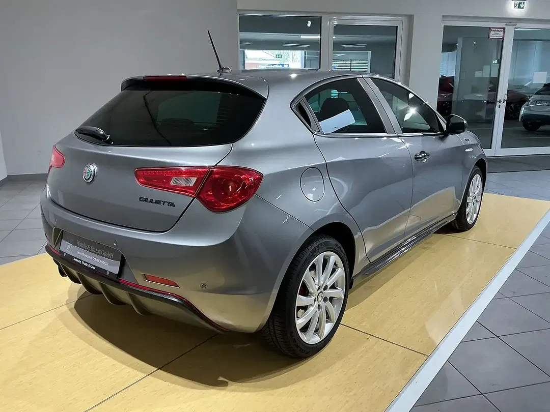 Alfa Romeo Giulietta - Thumbnail 3