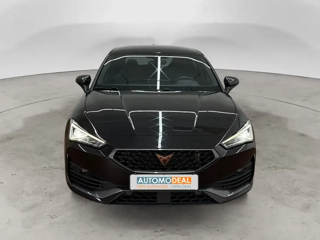 CUPRA Leon - Thumbnail 2
