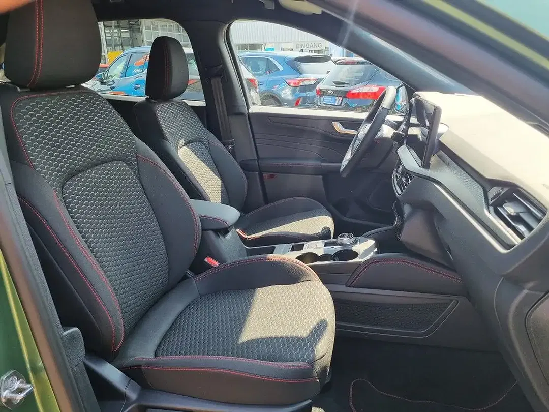 Ford Kuga - Thumbnail 12