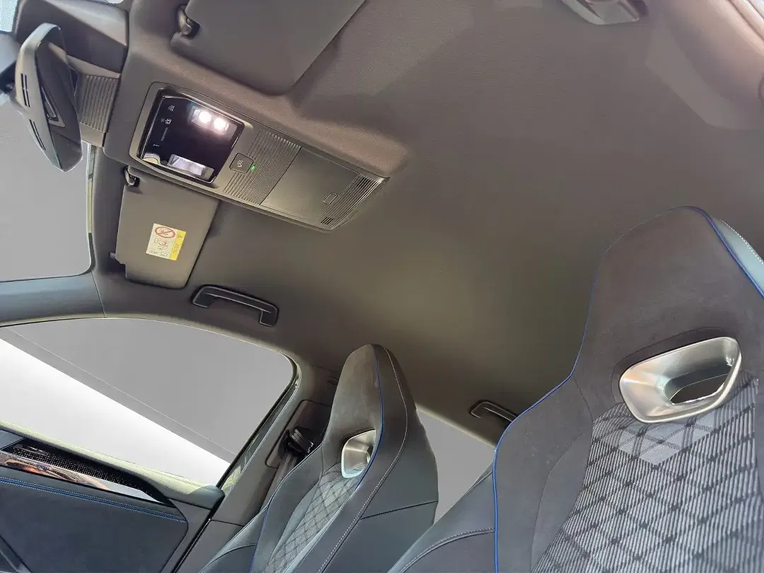 Volkswagen Tiguan - Thumbnail 23
