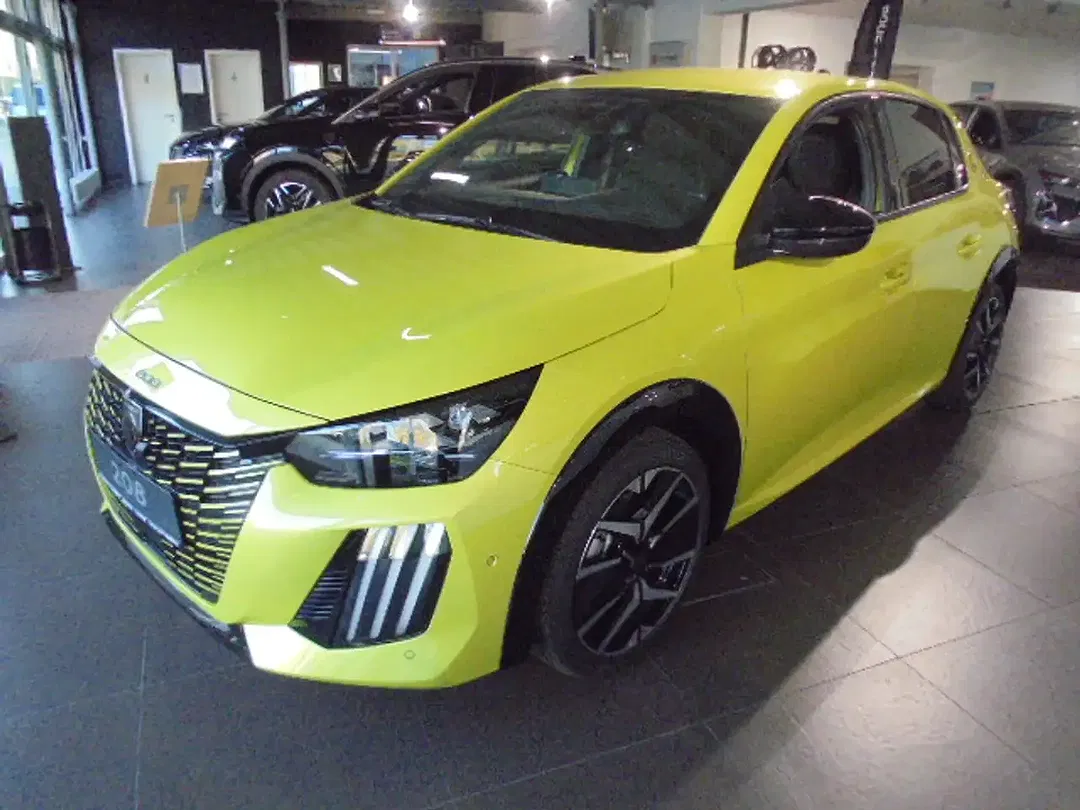 Peugeot 208 - Thumbnail 1