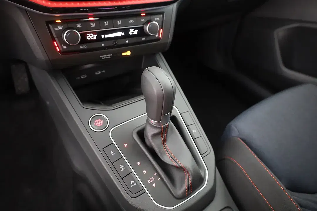 SEAT Ibiza - Thumbnail 12