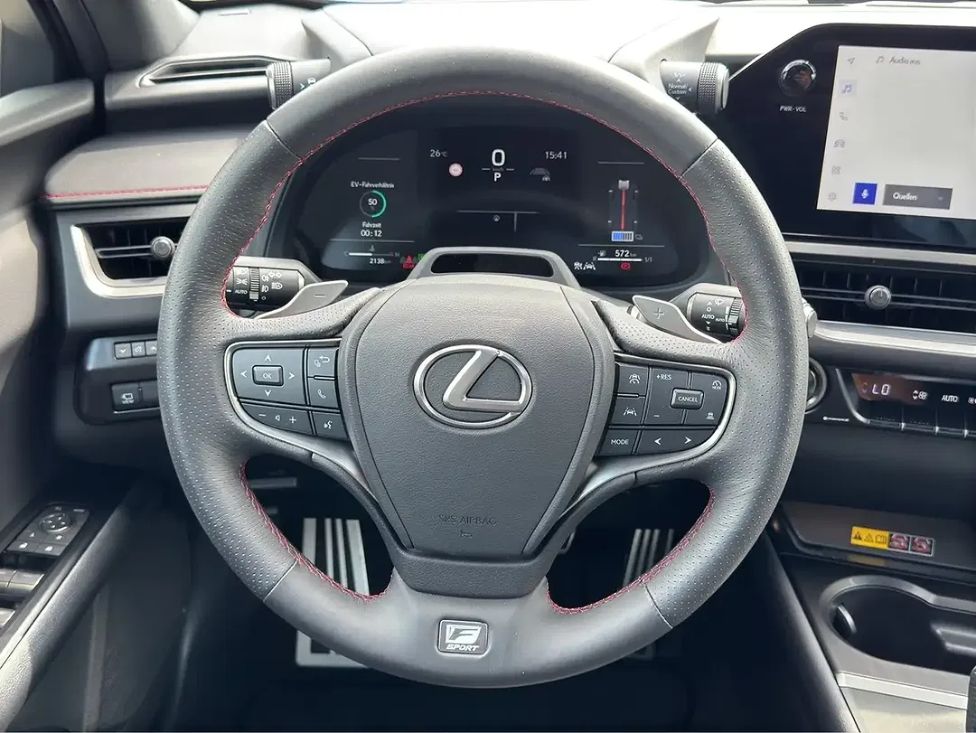 Lexus UX 250h - Thumbnail 10