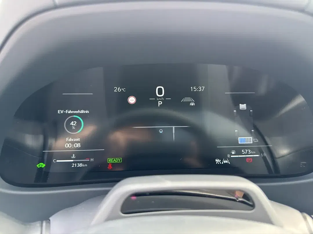 Lexus UX 250h - Thumbnail 11