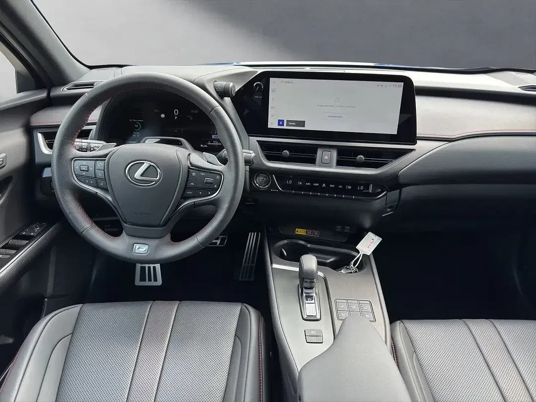 Lexus UX 250h - Thumbnail 13