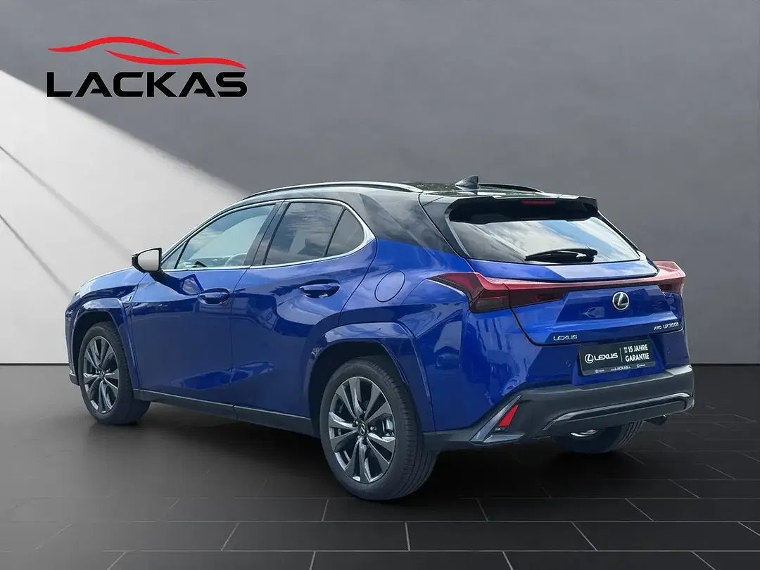Lexus UX 250h - Thumbnail 3