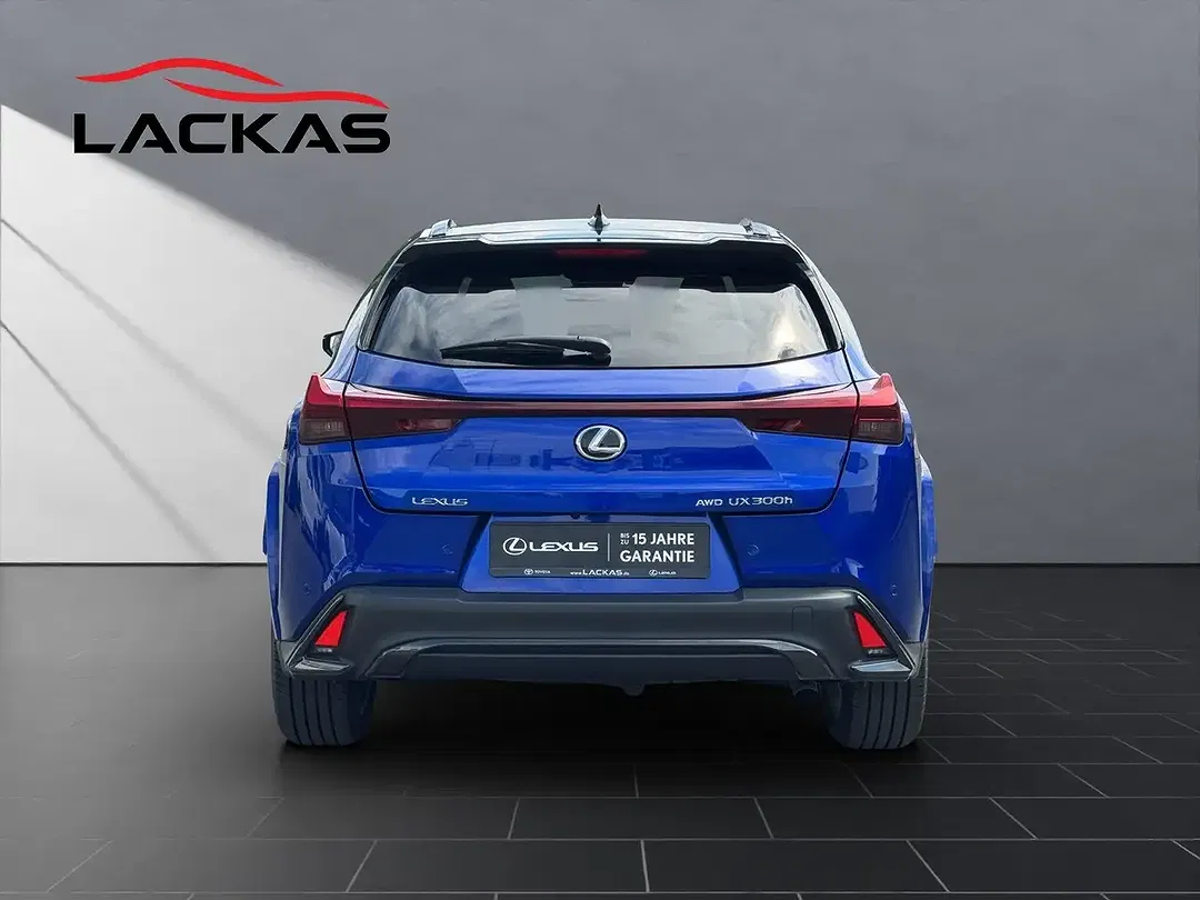 Lexus UX 250h - Thumbnail 4