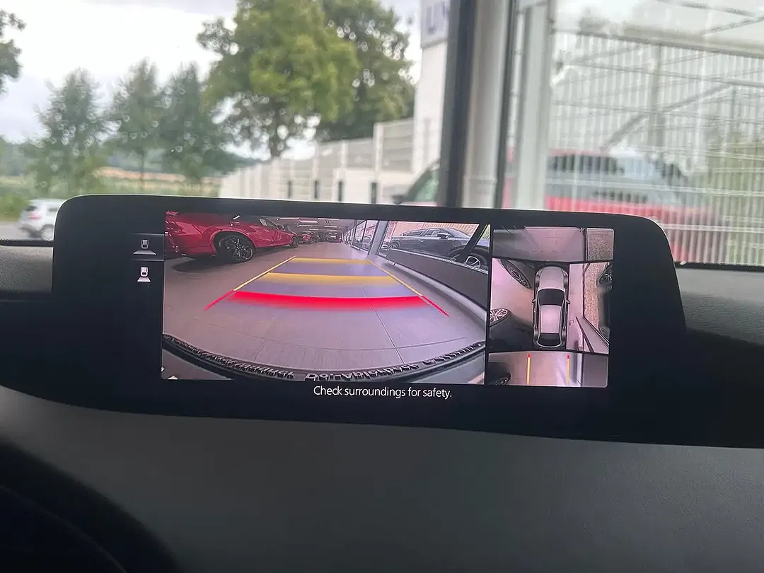 Mazda 3 - Thumbnail 10