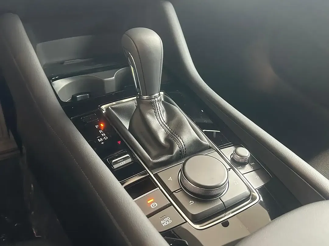 Mazda 3 - Thumbnail 12