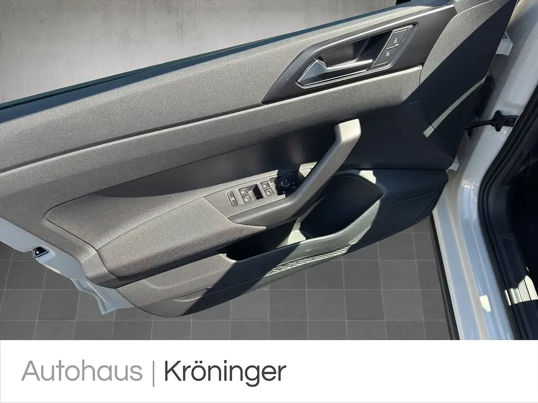 Volkswagen Taigo - Thumbnail 8
