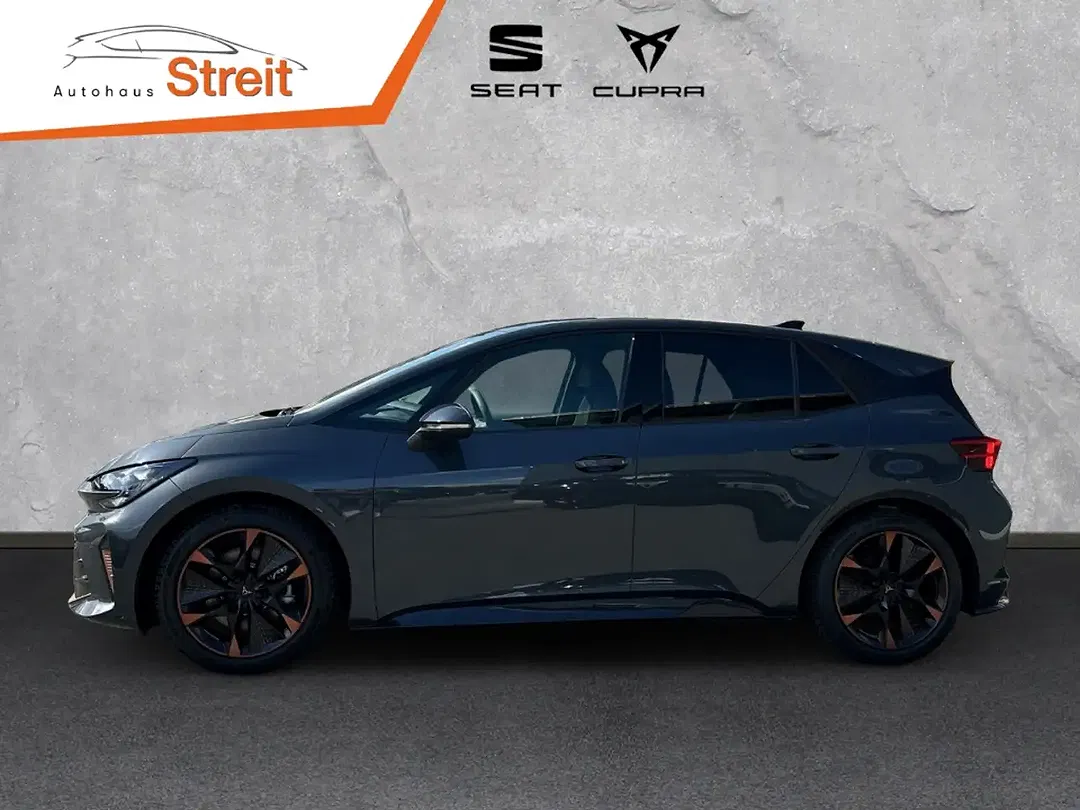CUPRA Born - Thumbnail 2