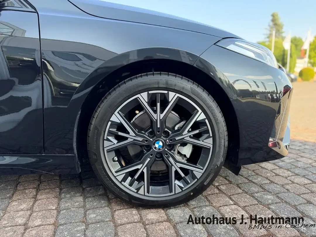 BMW 120 - Thumbnail 3