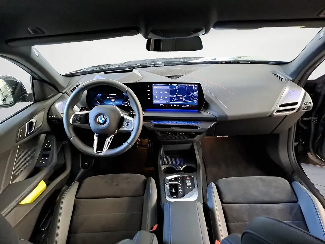 BMW 223 - Thumbnail 10
