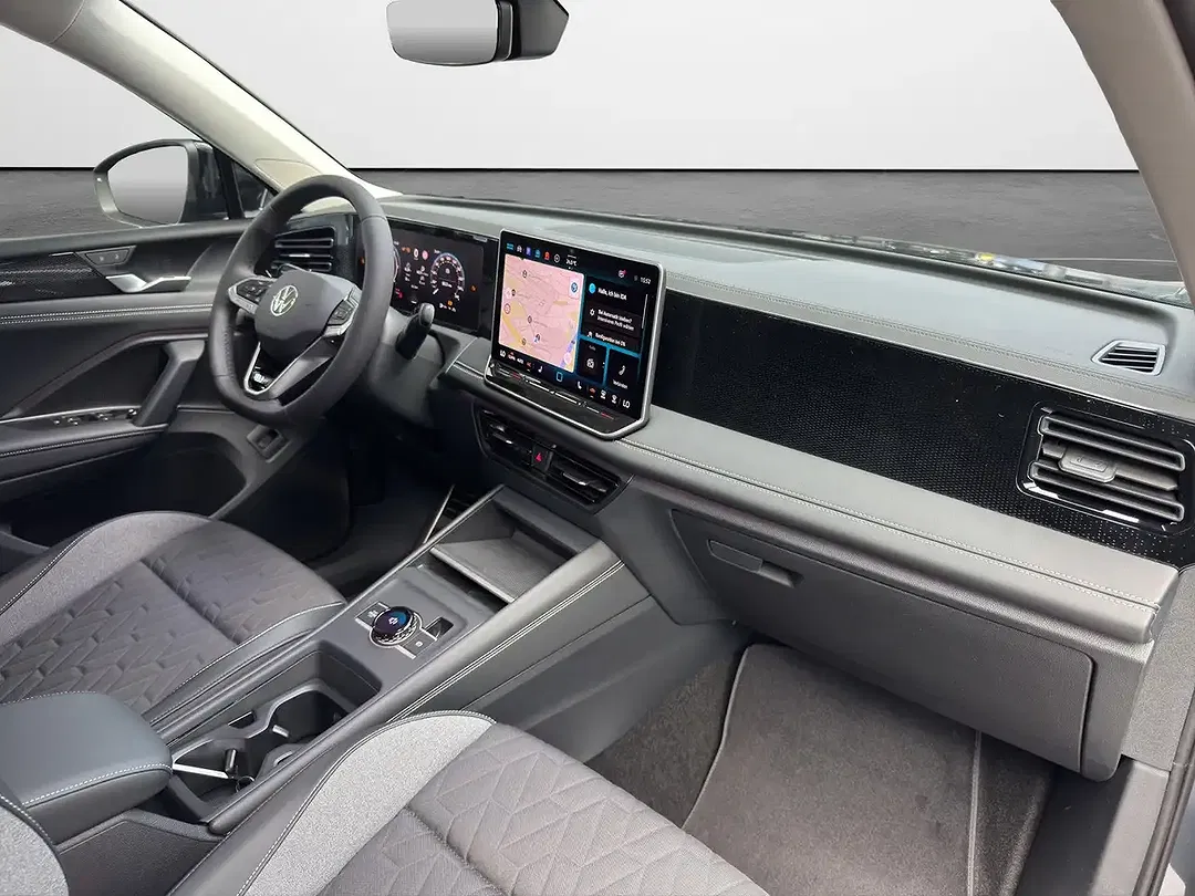 Volkswagen Tiguan - Thumbnail 12