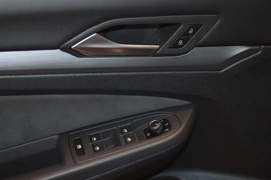 Volkswagen Golf - Thumbnail 10
