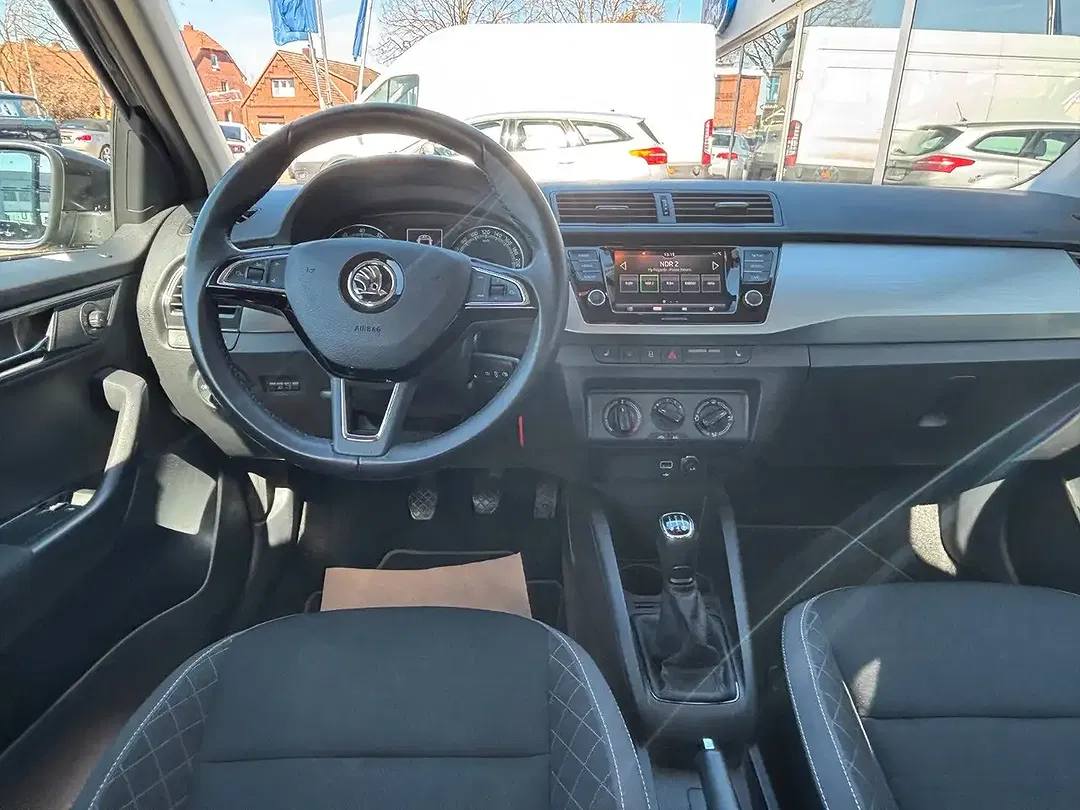 Skoda Fabia - Thumbnail 11